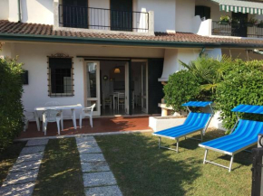Amazing villa with private garden and pool Porto Santa Margherita